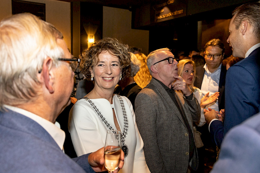 Theater De Oranjerie feestelijk heropend