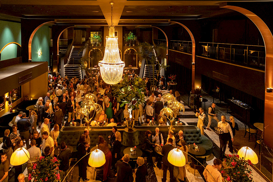 Theater De Oranjerie feestelijk heropend