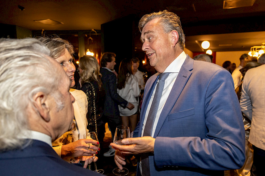 Theater De Oranjerie feestelijk heropend