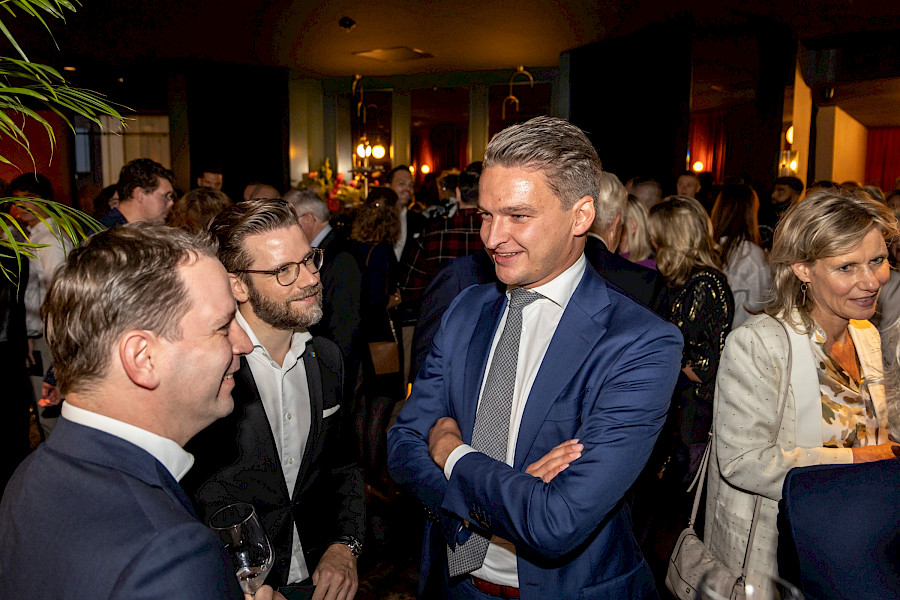 Theater De Oranjerie feestelijk heropend