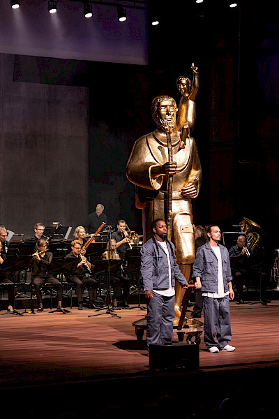 Theater De Oranjerie feestelijk heropend