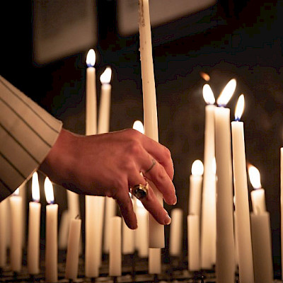 Brand samen een lichtje tegen kanker