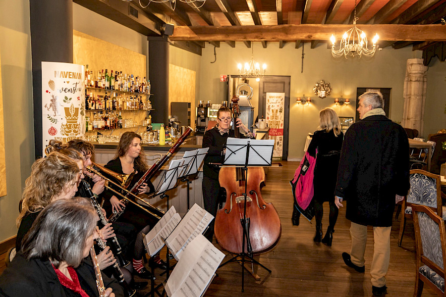 <strong>Kalenderparty 2023</strong>