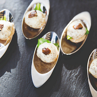 Geitenkaas, honing en truffel