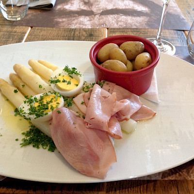 Asperges op traditionele wijze