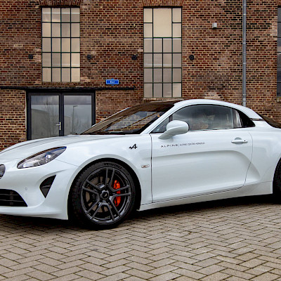 Autotest: op drift in een Alpine A110s