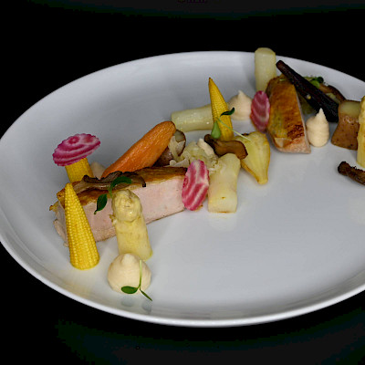 Parelhoenfilet met asperges (hotel-restaurant de Kommel)