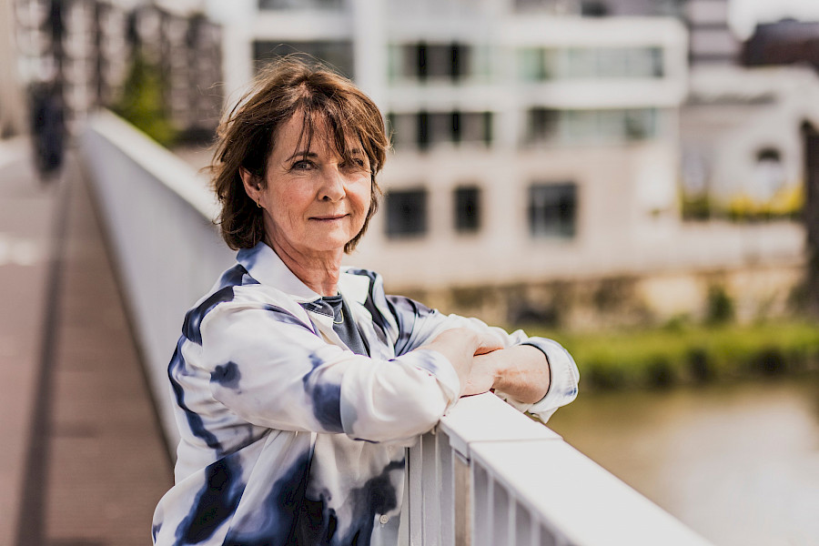 Anne-Mieke Ruyten, Liever op blote voeten