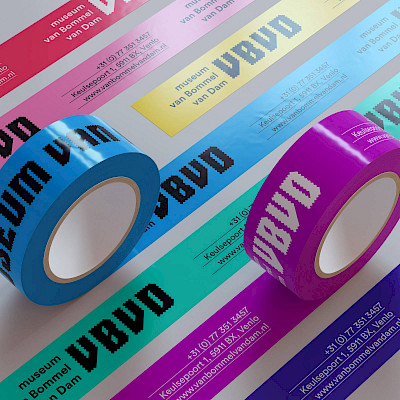 Huisstijl museum van Bommel van Dam wint opnieuw internationale designprijs