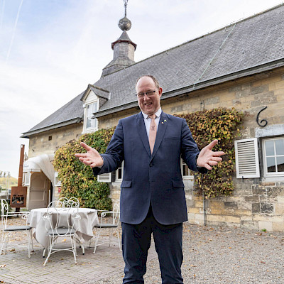 Leo Smeijers, Gastheer pur sang