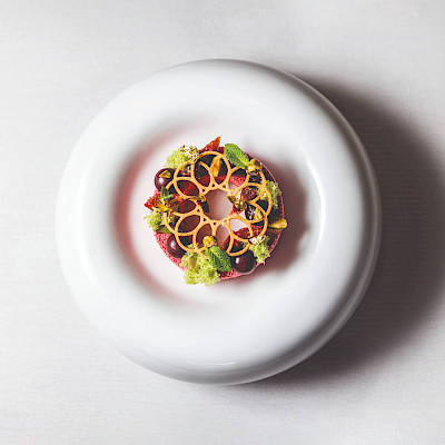 Kerst dessert: Ring met koekje en pistache spongecake