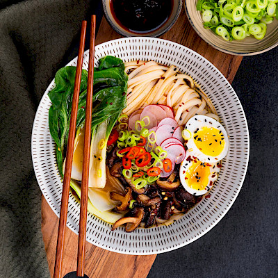 Japanse groente noodle soup